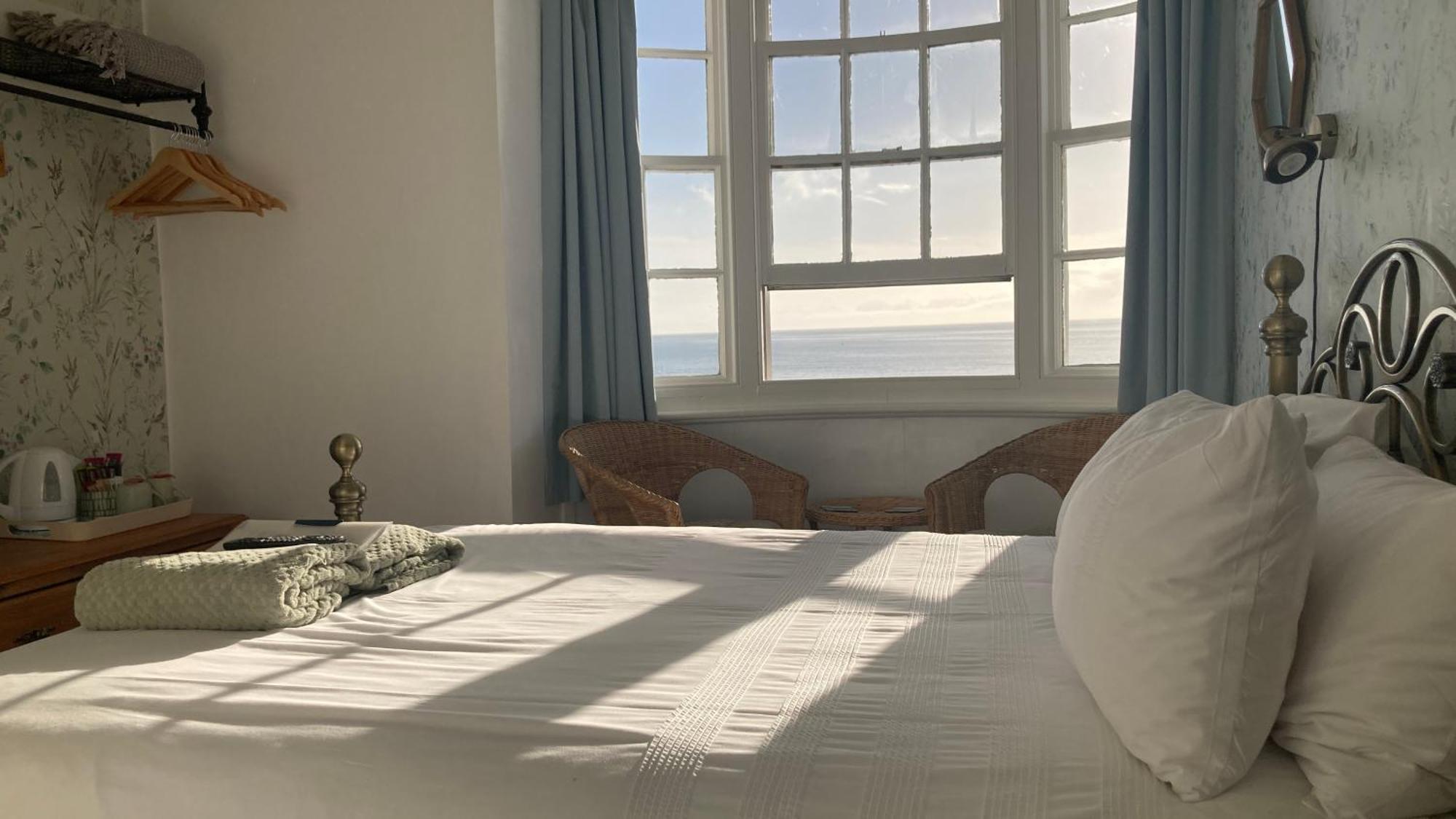 Whitecliff Guest House Веймут Екстер'єр фото